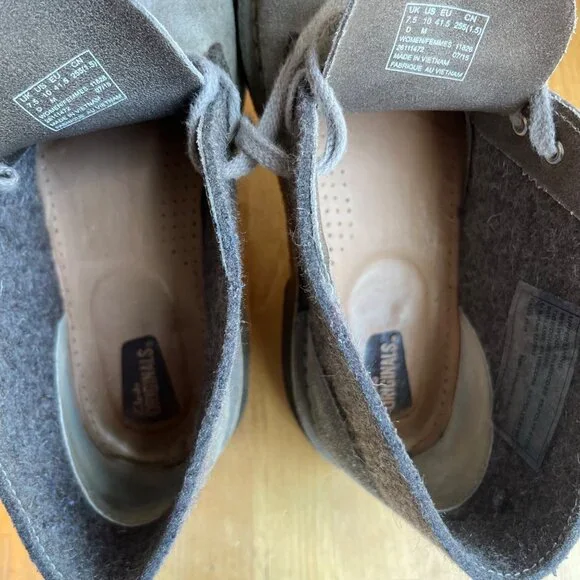 SIZE 10 Clarks Original Womens Gray Wool Felt Leather Desert Boots Crepe Soles - Picture 9 of 11